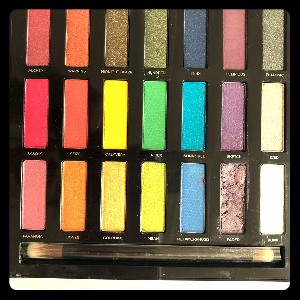 URBAN DECAY Eyeshadow